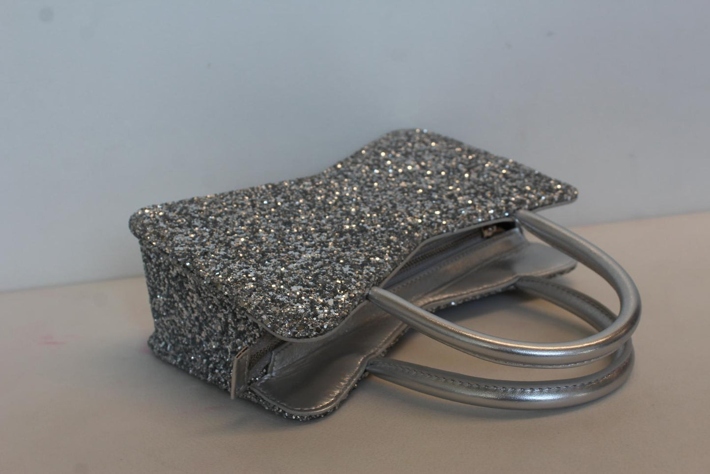 MACH & MACH Ladies Metallic Silver Bow Glitter Top Handles Zip Mini Bag NEW
