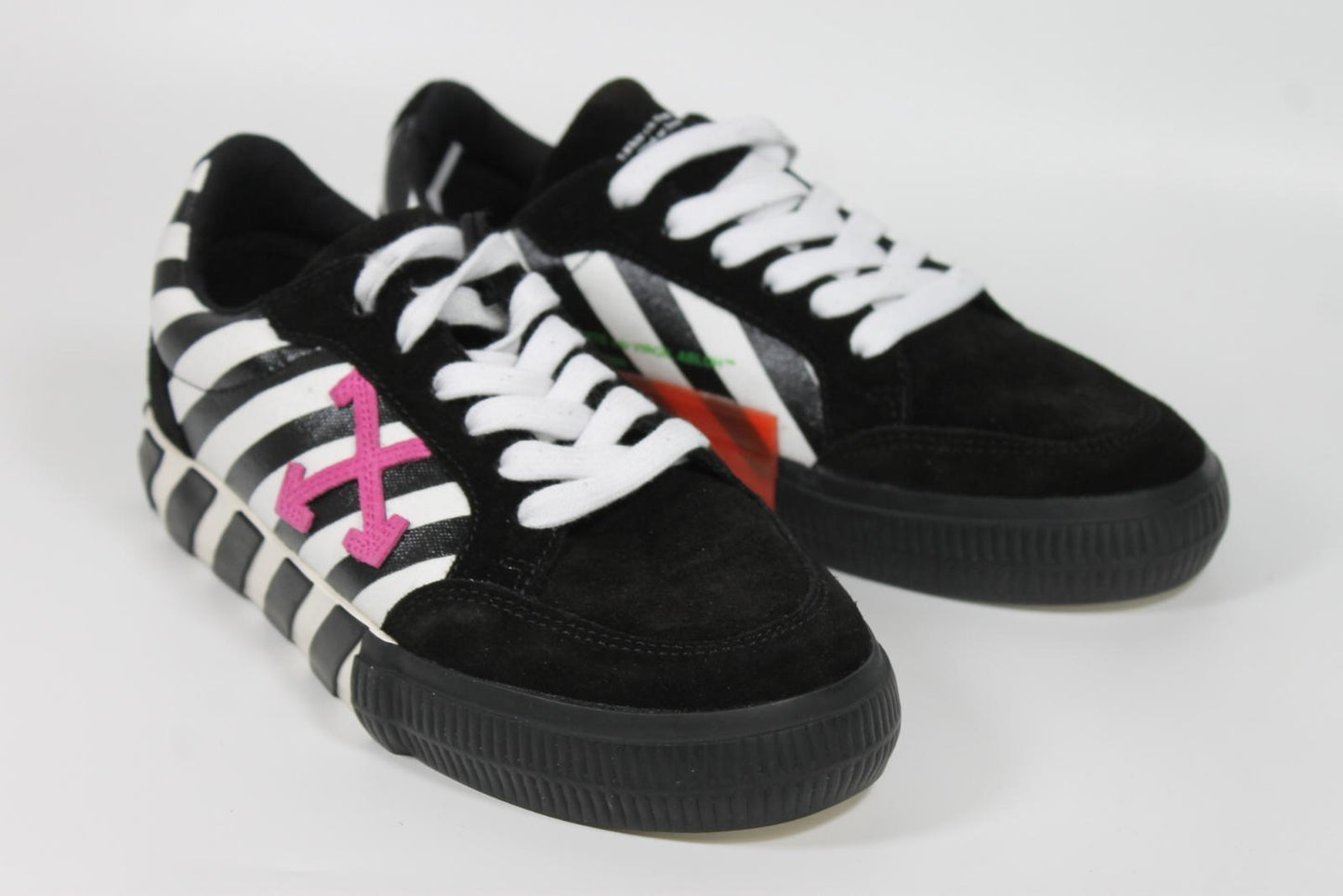OFF-WHITE Ladies Black/White Suede Arrow Low Vulcanized Trainers EU37 UK4 NEW