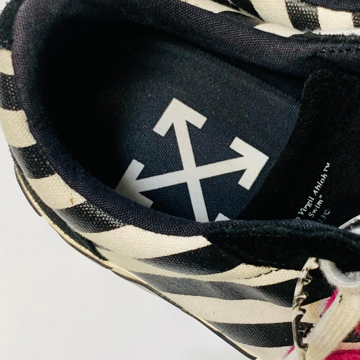 OFF-WHITE White Ladies Low Vulcan Side Stripe Sneaker Trainer UK 8.5 NEW