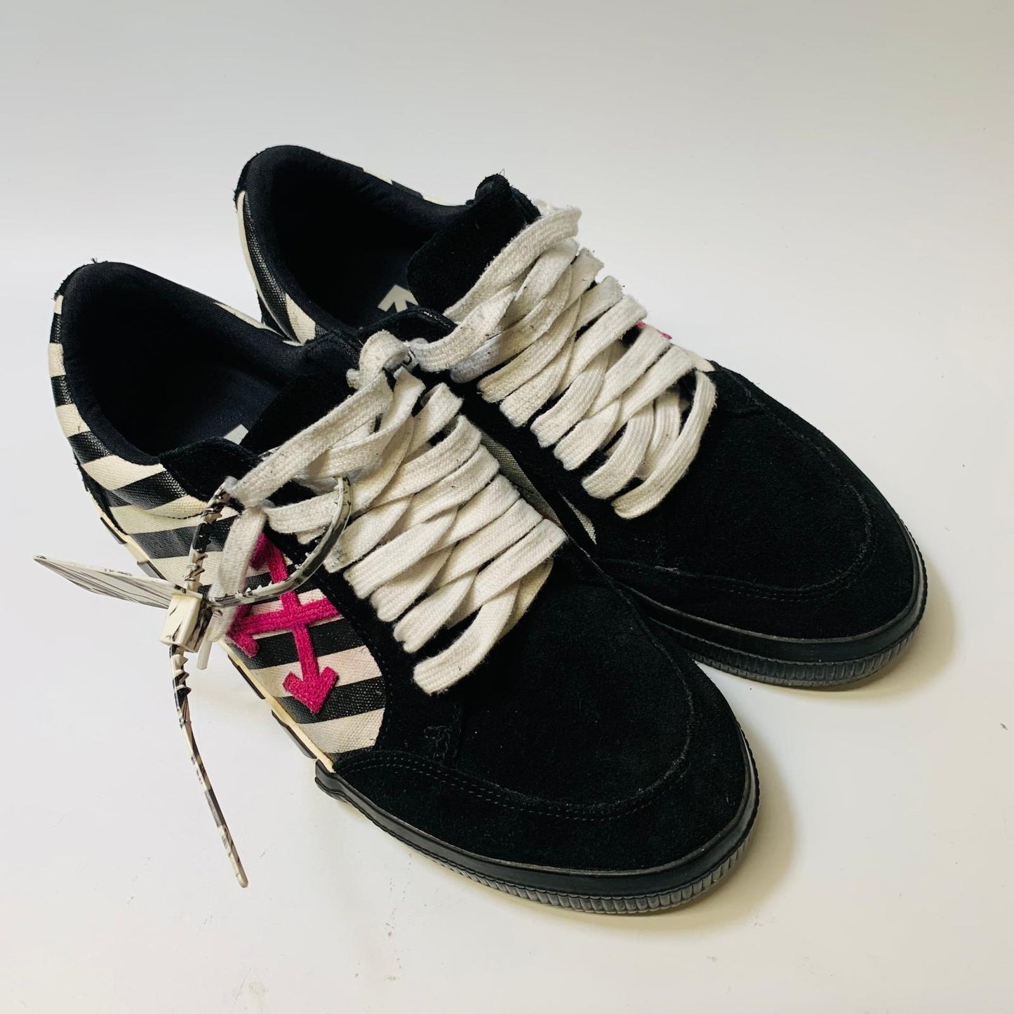 OFF-WHITE White Ladies Low Vulcan Side Stripe Sneaker Trainer UK 8.5 NEW