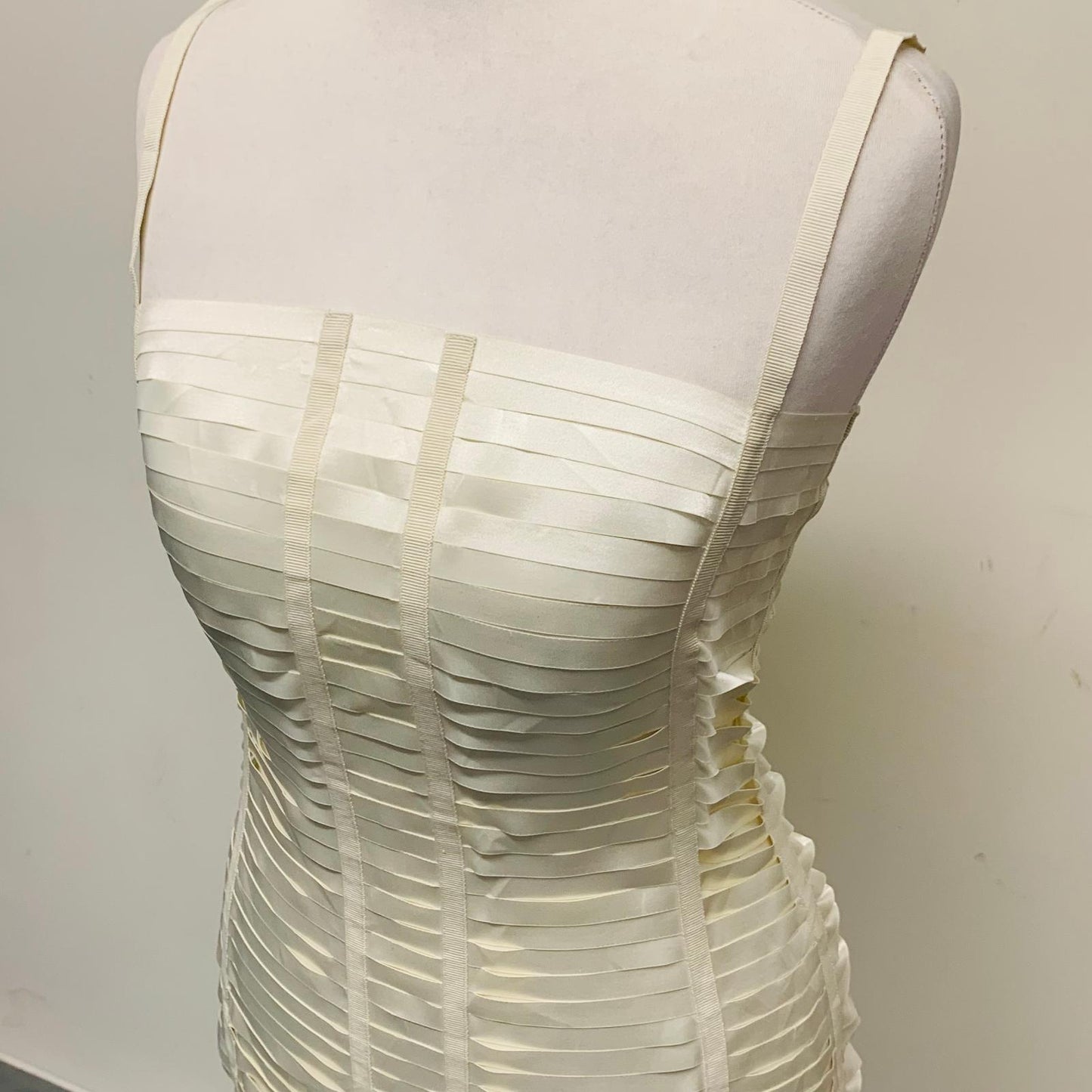 Givenchy Ladies Yellow Rib Effect Strips Polyester Dress Bodycon 34 UK NEW