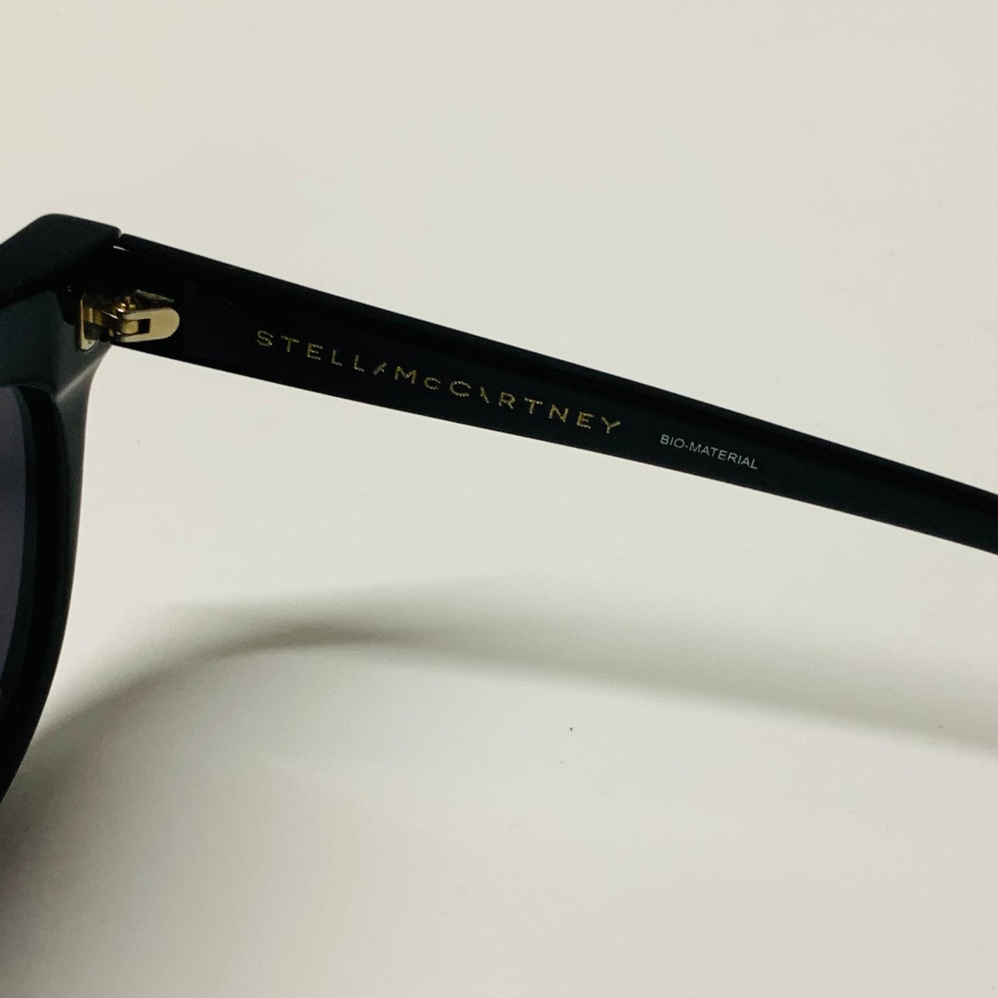 STELLA MCCARTNEY Black Ladies  Rectangular Sunglasses D-Frame Gold Trim NEW