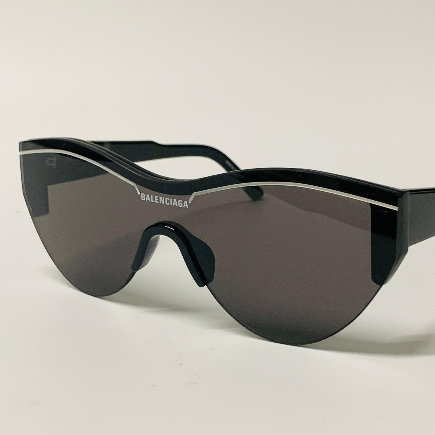 BALENCIAGA Black Ladies  Shield Sunglasses Sports Contrast Future NEW
