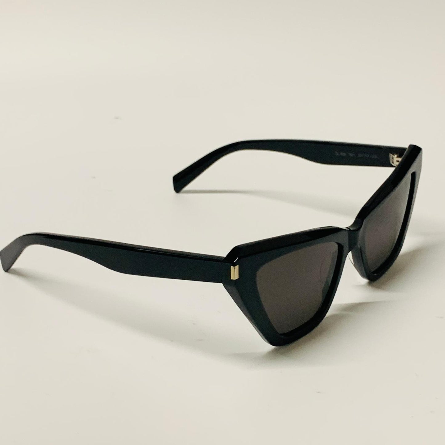 SAINT LAURENT Black Ladies  Cat Eye Sunglasses Bold Rim Dynamic NEW