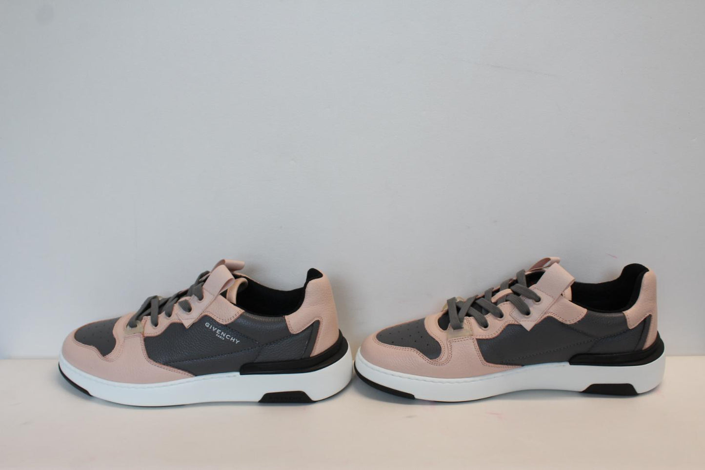 GIVENCHY Men's Wing Pink Grey Two-Tone Leather Low Top Trainers EU42.5 UK8.5 NEW