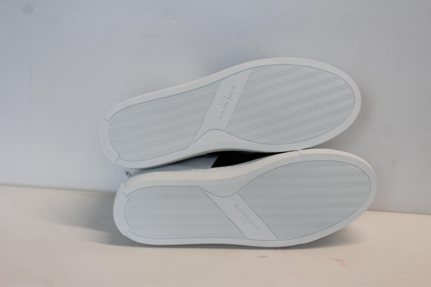 GIVENCHY Ladies White Black Calf Leather Logo Urban Street Trainers EU39 UK6 NEW