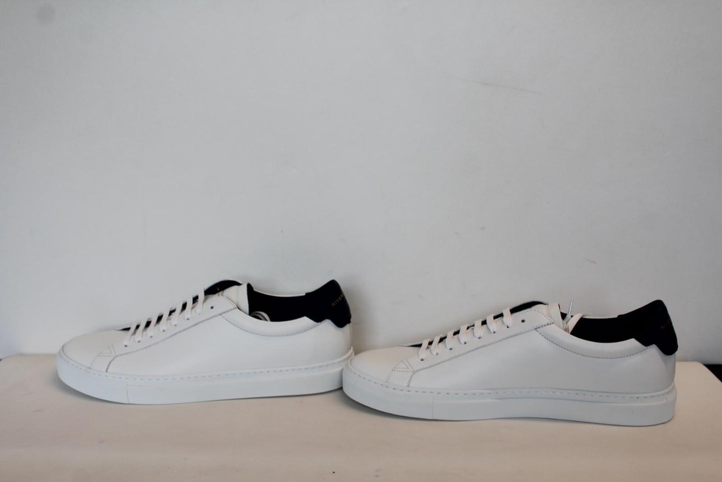 GIVENCHY Men's White Navy Blue Leather Urban Street Low Trainers EU45 UK11 NEW