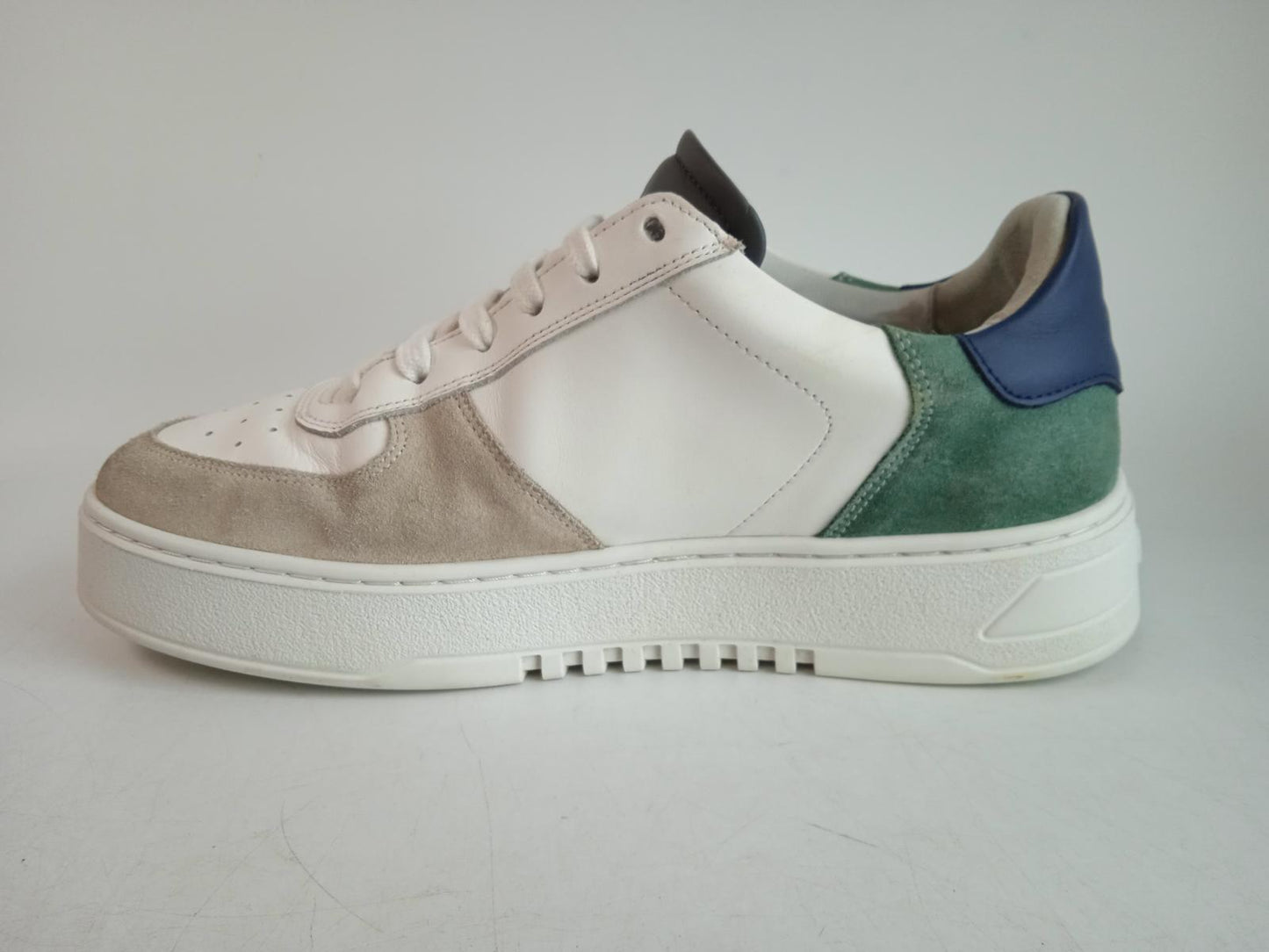 AXEL ARIGATO Men's White & Blue Leather Orbit Lace-Up Trainers Size UK9 NEW