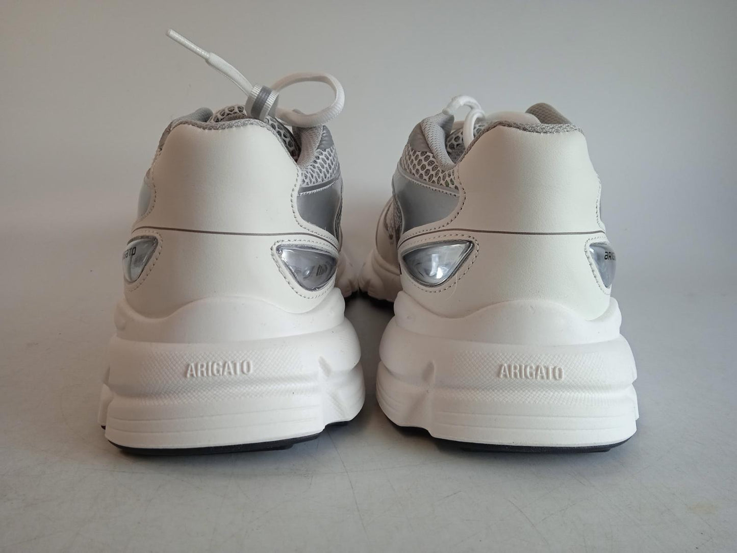 AXEL ARIGATO Men's White & Silver Leather Marathon Runner Trainers UK7 NEW
