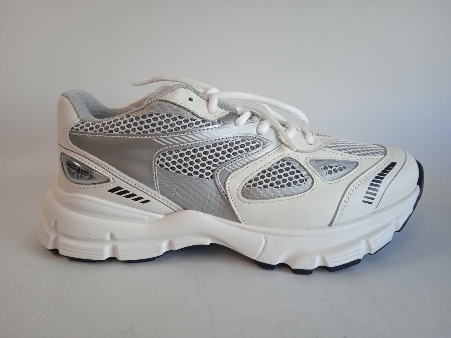 AXEL ARIGATO Men's White & Silver Leather Marathon Runner Trainers UK9 NEW