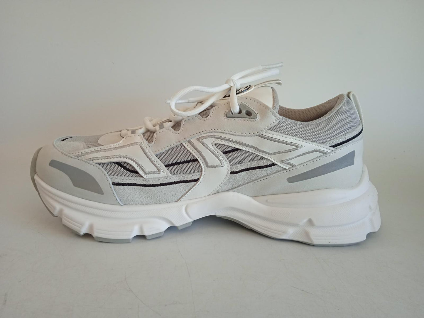 AXEL ARIGATO Men's White & Grey Leather Marathon R-Trail Runner Trainers UK9 NEW