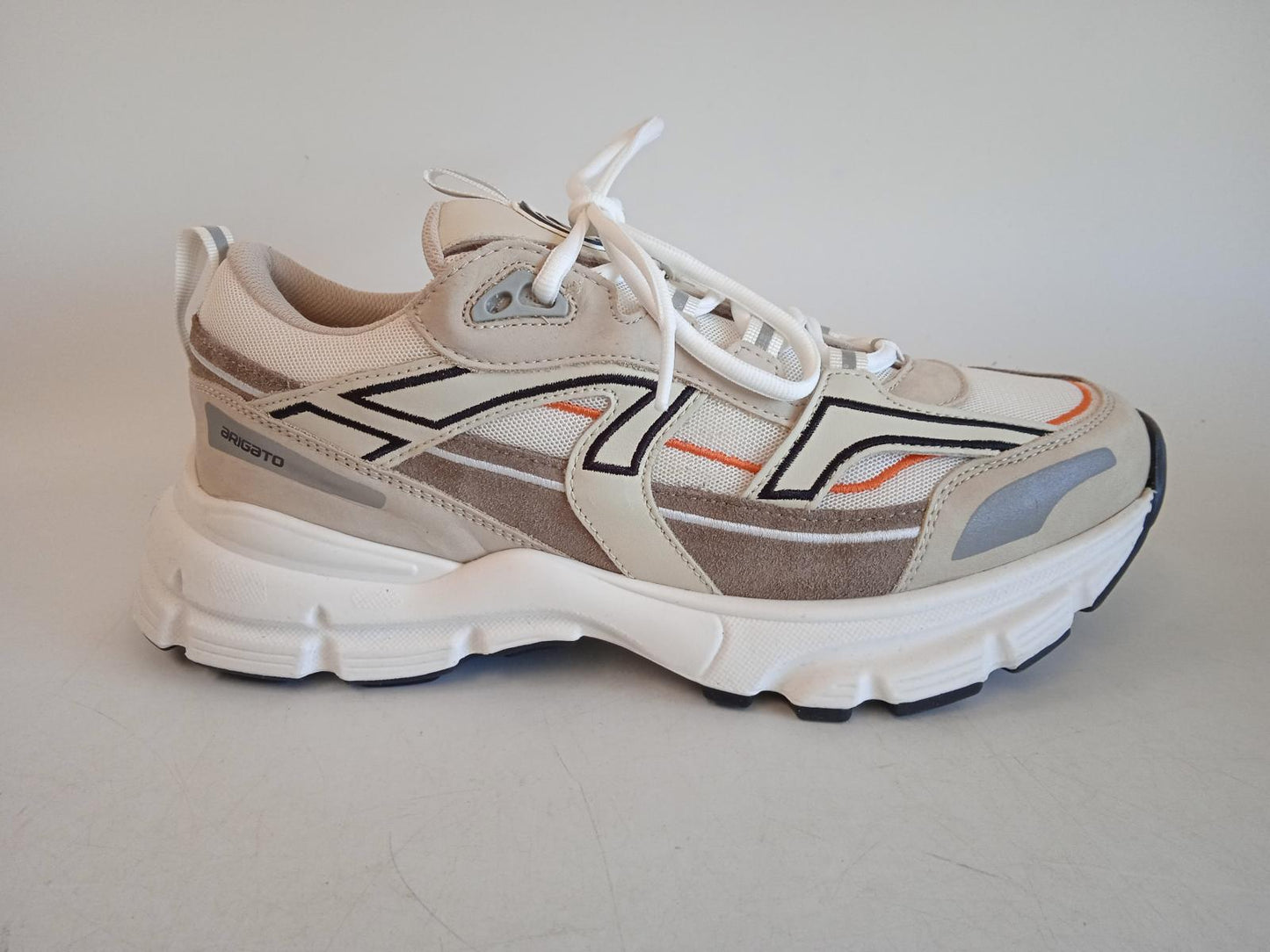 AXEL ARIGATO Men's Beige & Orange Leather Marathon R-Trail Trainers UK8 NEW