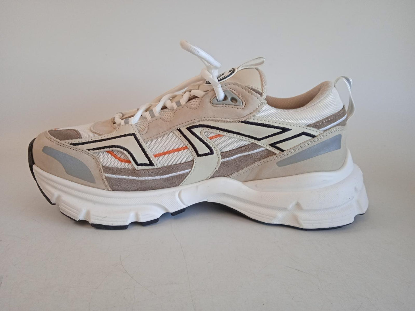 AXEL ARIGATO Men's Beige & Orange Leather Marathon R-Trail Trainers UK8 NEW