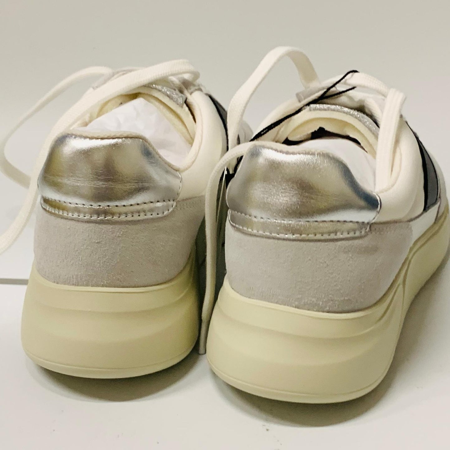 AXEL ARIGATO Ladies White Black Silver Leather Trainer Genesis Runner UK6 NEW