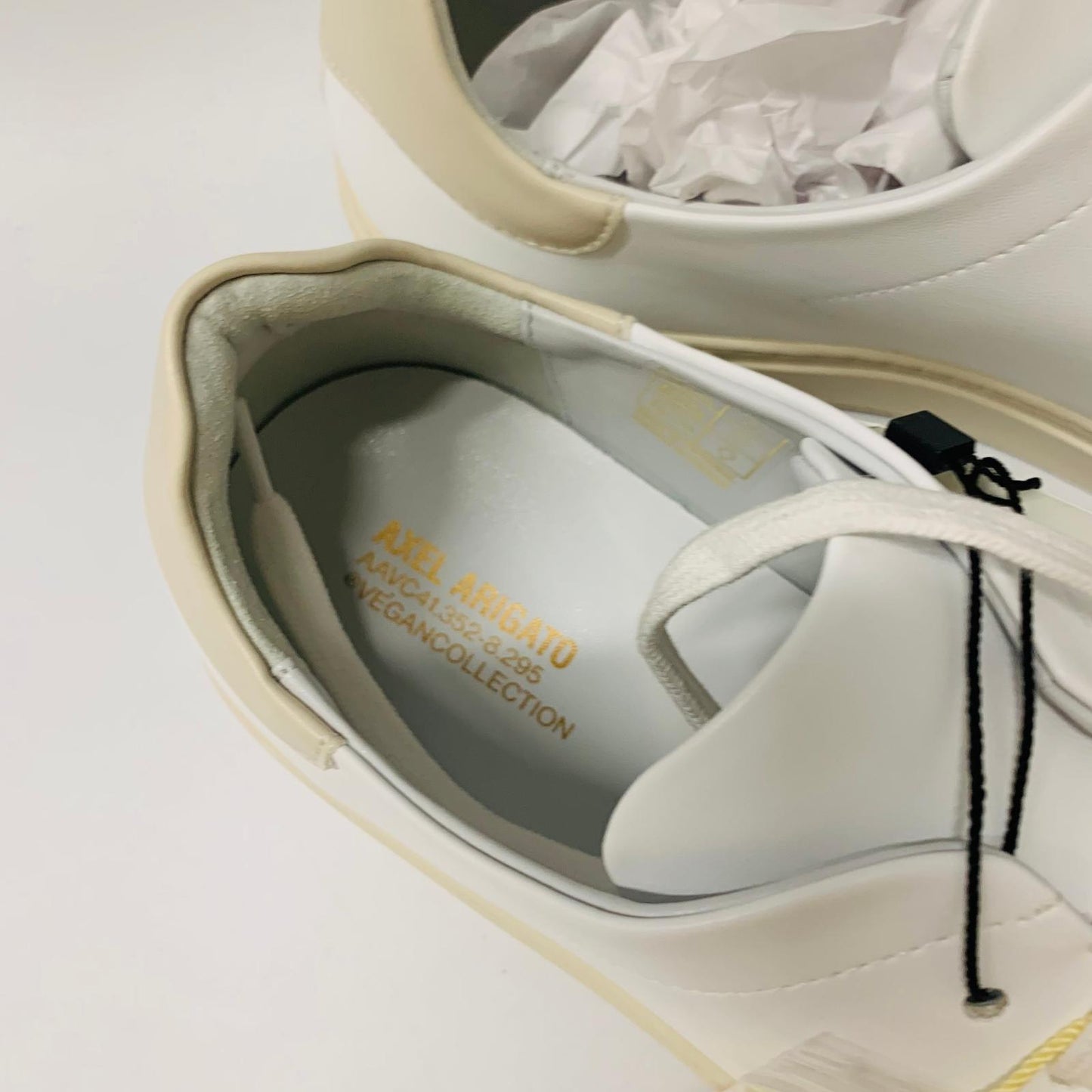 AXEL ARIGATO Men's White Beige Vegan Sneaker Faux Leather Trainer Shoe UK9.5 NEW