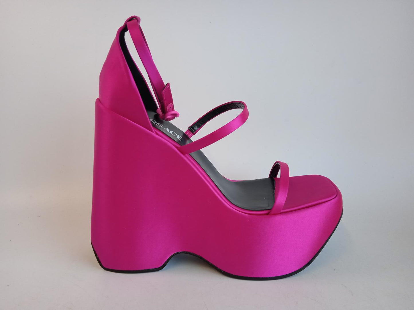 VERSACE Ladies Cerise Pink Satin Platform Heeled Sandals Size IT40 UK7 NEW