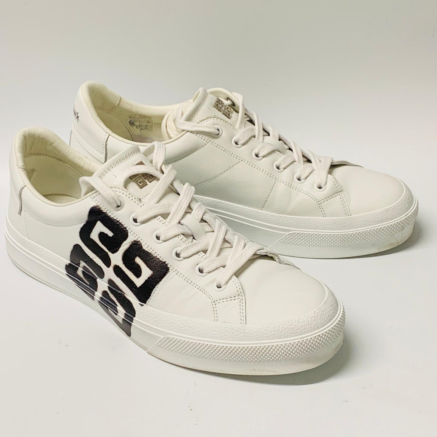 GIVENCHY Men's White Classic Lace Up Sneaker Trainer Leather Shoe UK8 NEW