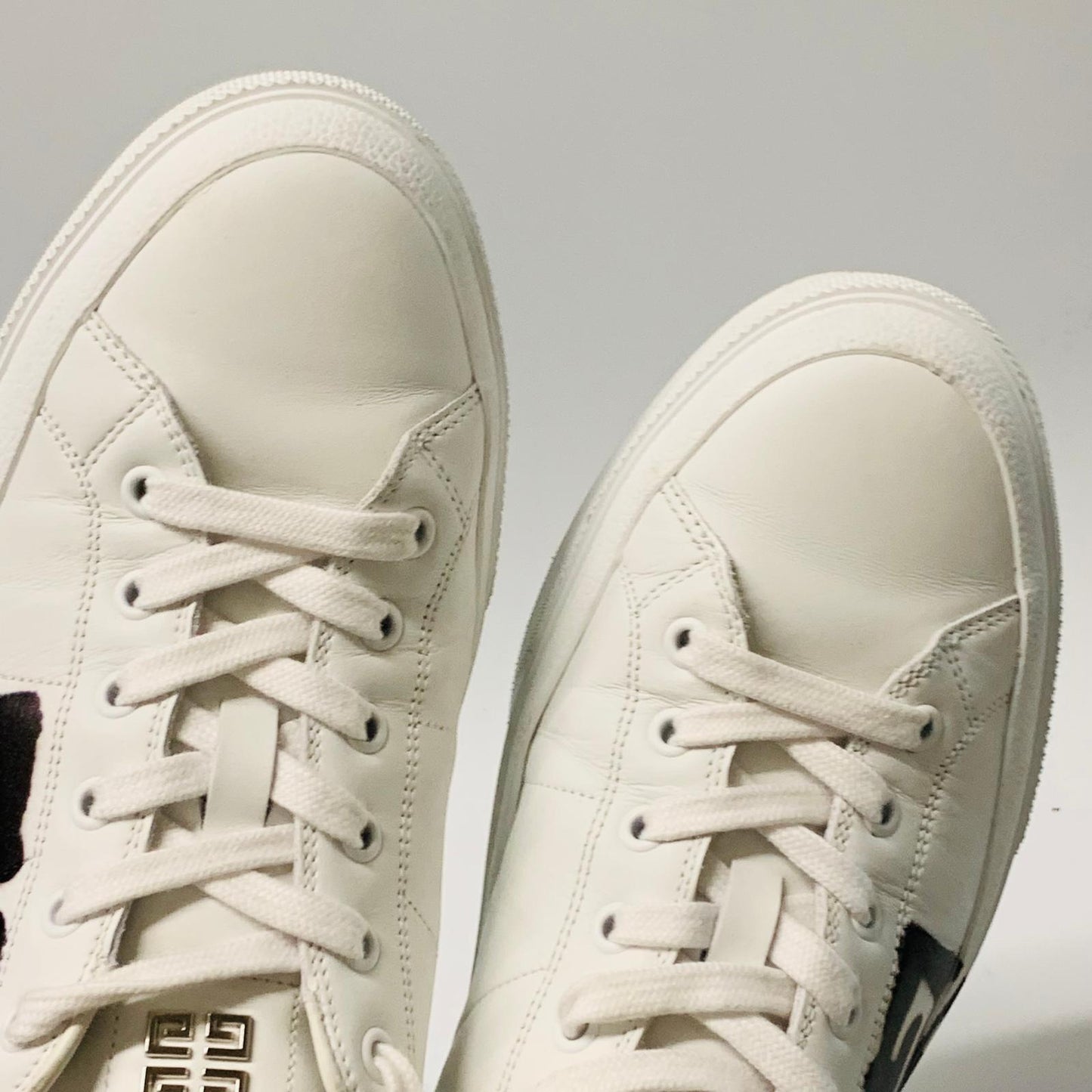 GIVENCHY Men's White Classic Lace Up Sneaker Trainer Leather Shoe UK8 NEW