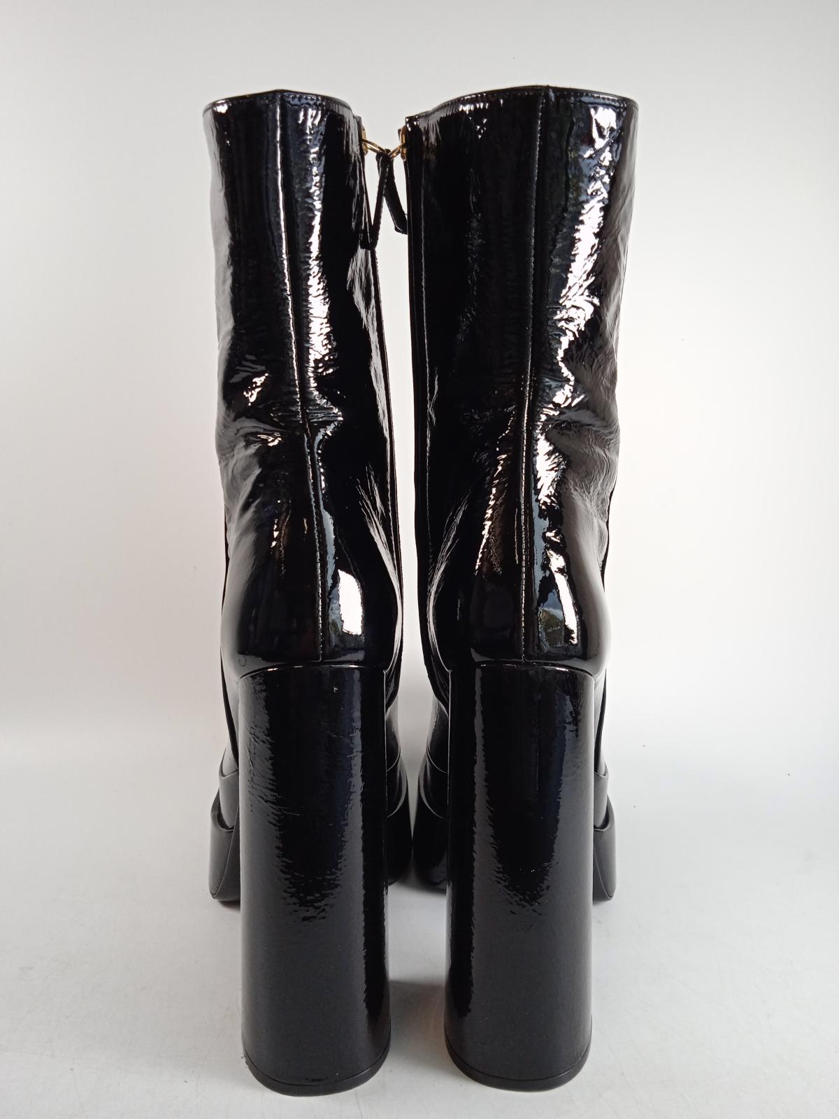 VERSACE Ladies Black Patent Leather Textured Platform Boots IT40 UK7 NEW