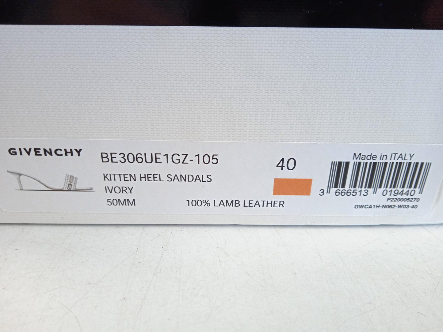GIVENCHY Ladies White Leather Double G Chain Woven Mules Size EU40 UK7 NEW