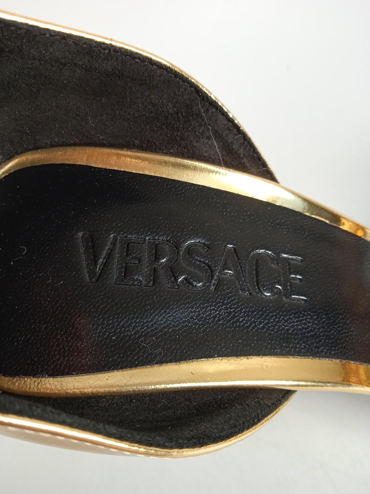 VERSACE Ladies Gold Calf Leather Medusa Chain Strap Sandals Size EU40 UK7 NEW