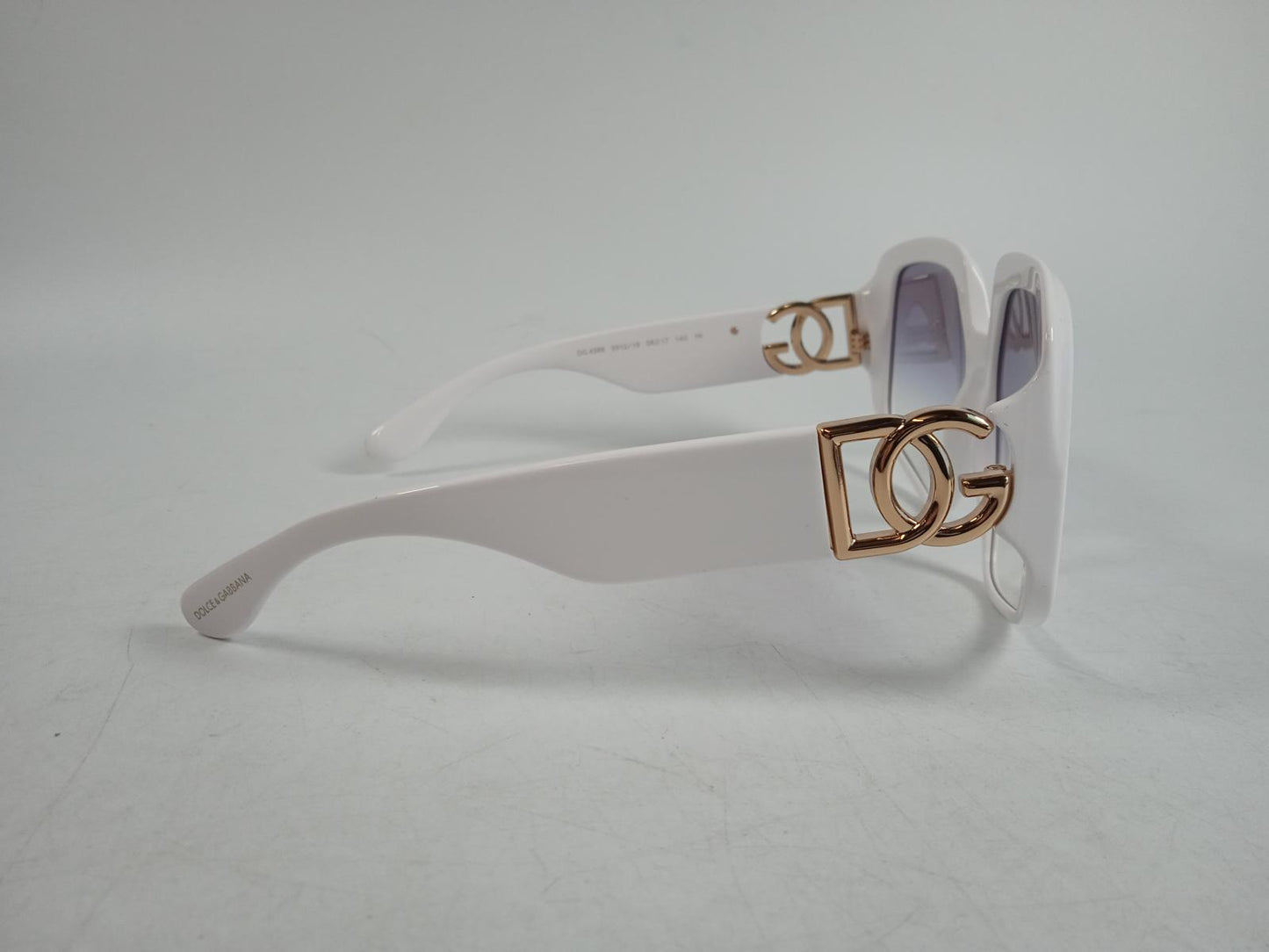 DOLCE & GABBANA Ladies White Square Frame Oversized Sunglasses One Size NEW