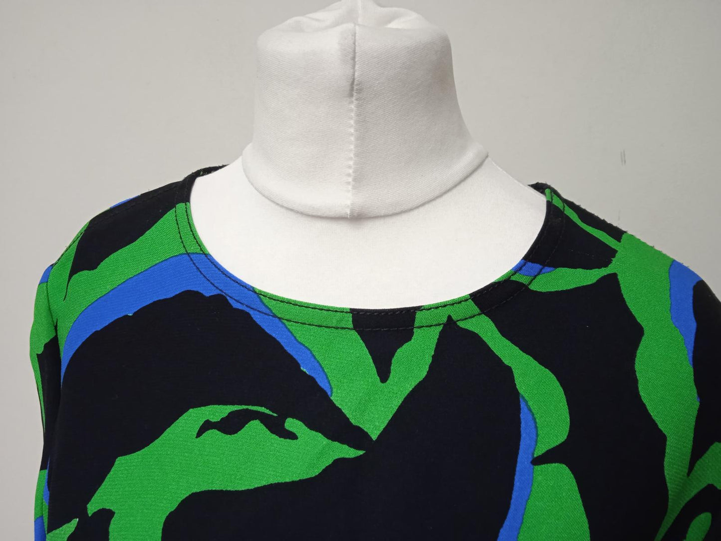 MARNI Ladies Green Black & Blue Long Sleeve Blouse Top Size IT40 UK8 NEW