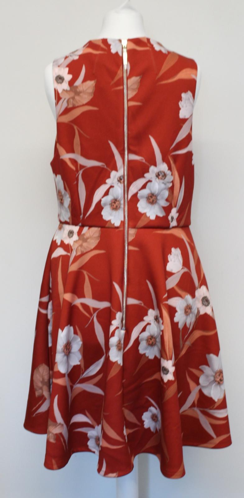 TED BAKER Ladies Enyaa Cabana Red V-Neck Sleeveless Floral Skater Dress 3/M NEW
