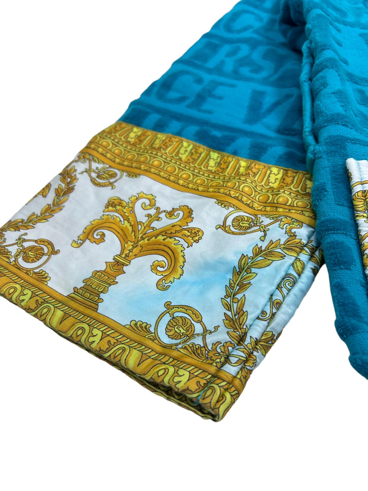 VERSACE UNISEX I LOVE BAROQUE SOFT BATHROBE - BLUE - LARGE - DEFECTED NEW