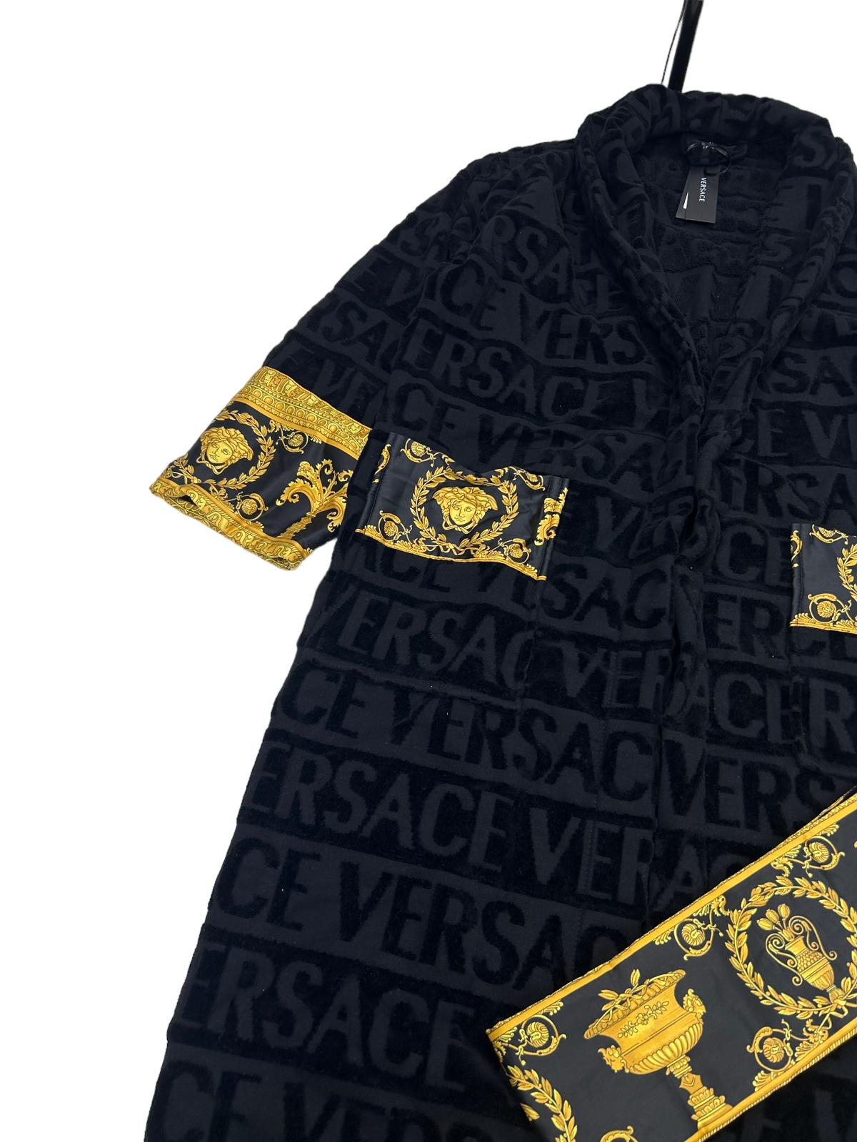 VERSACE UNISEX I LOVE BAROQUE SOFT BATHROBE - BLACK - MEDIUM - NEW DAMAGED BOX