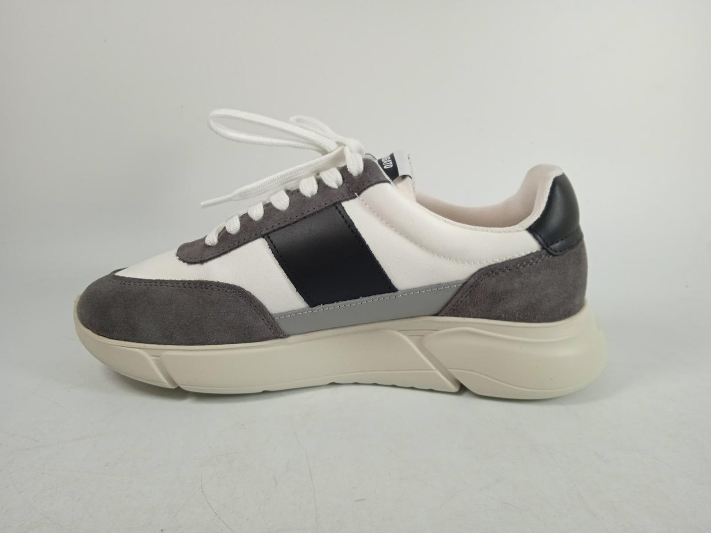 AXEL ARIGATO Men's White Genesis Vintage Runner Trainers UK6.5 RRP175 NEW