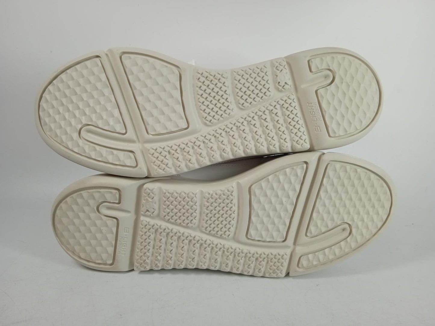 AXEL ARIGATO Men's White Genesis Vintage Bee Bird Trainers Size UK7 RRP175 NEW