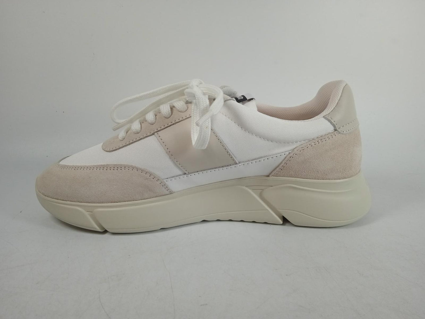 AXEL ARIGATO Men's White & Beige Genesis Vintage Runner Trainers UK7 RRP205 NEW