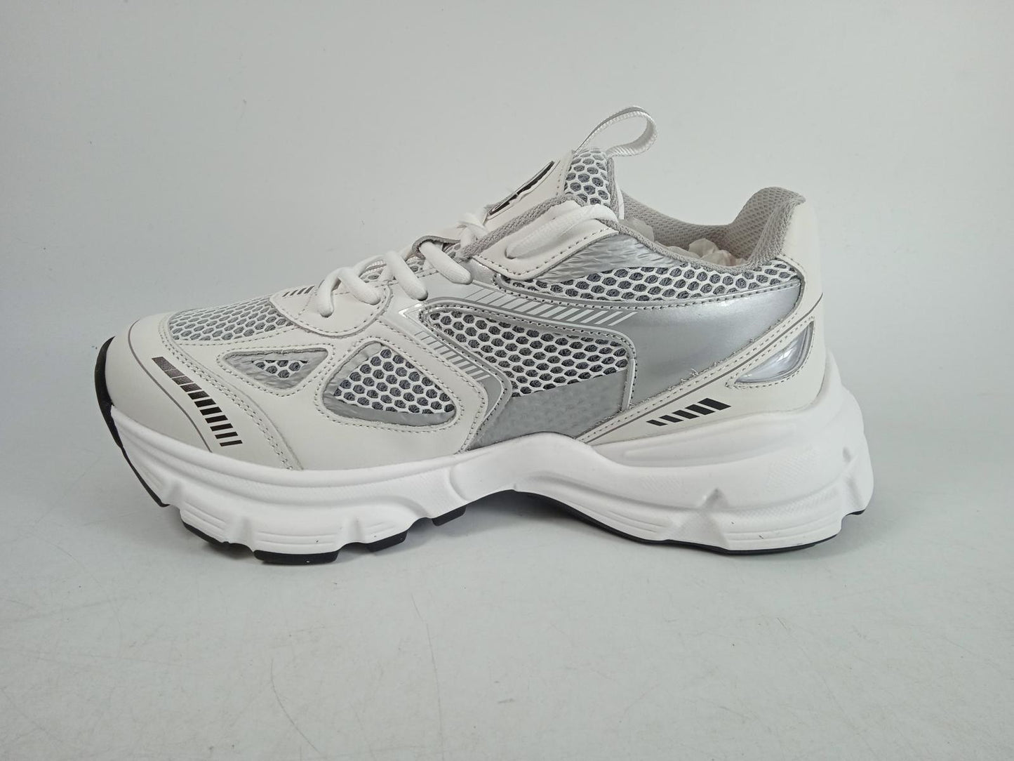 AXEL ARIGATO Ladies White & Silver Marathon Runner Trainers Size UK5 RRP290 NEW