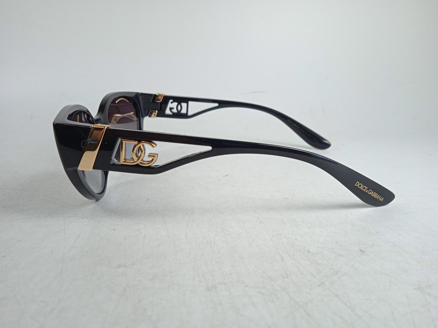 DOLCE & GABBANA Ladies Black DG6146 Cat Eye Sunglasses One Size RRP205 NEW