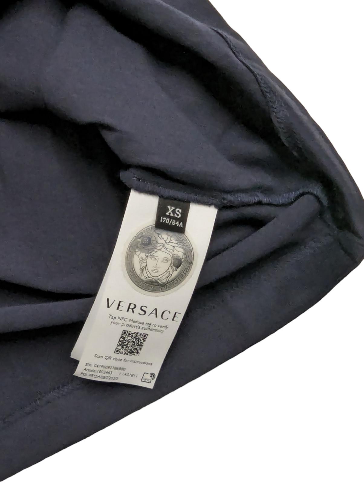 VERSACE Graphic Navy Blue Short Sleeve Colour Pattern Letter Tee XS NEW RRP 260