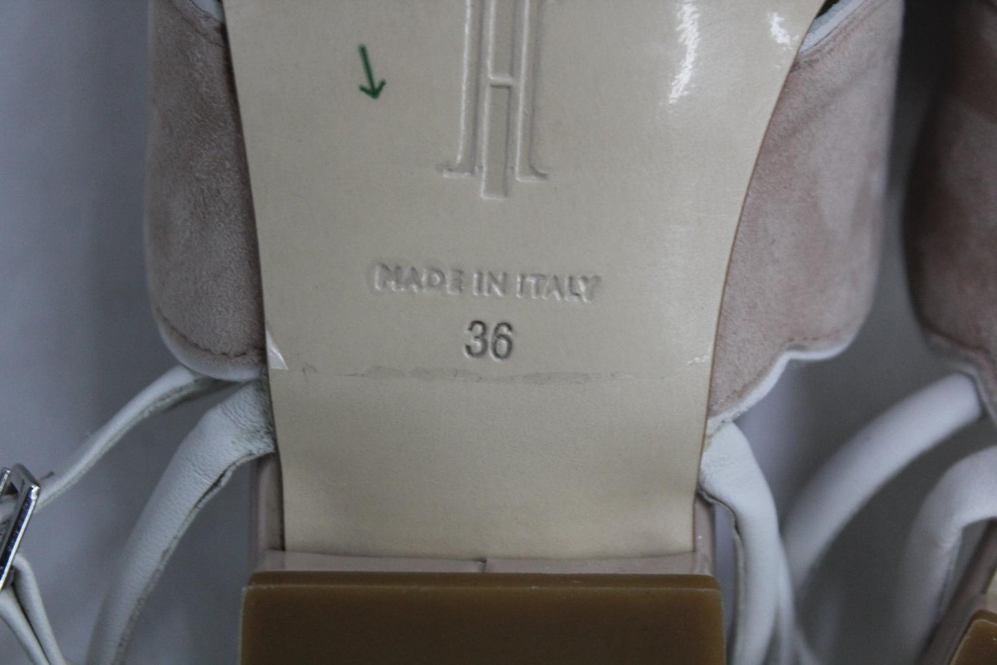 HOBBS Ladies Light Nude Beige Suede Flat Katherine Scallop Sandals UK3 NEW