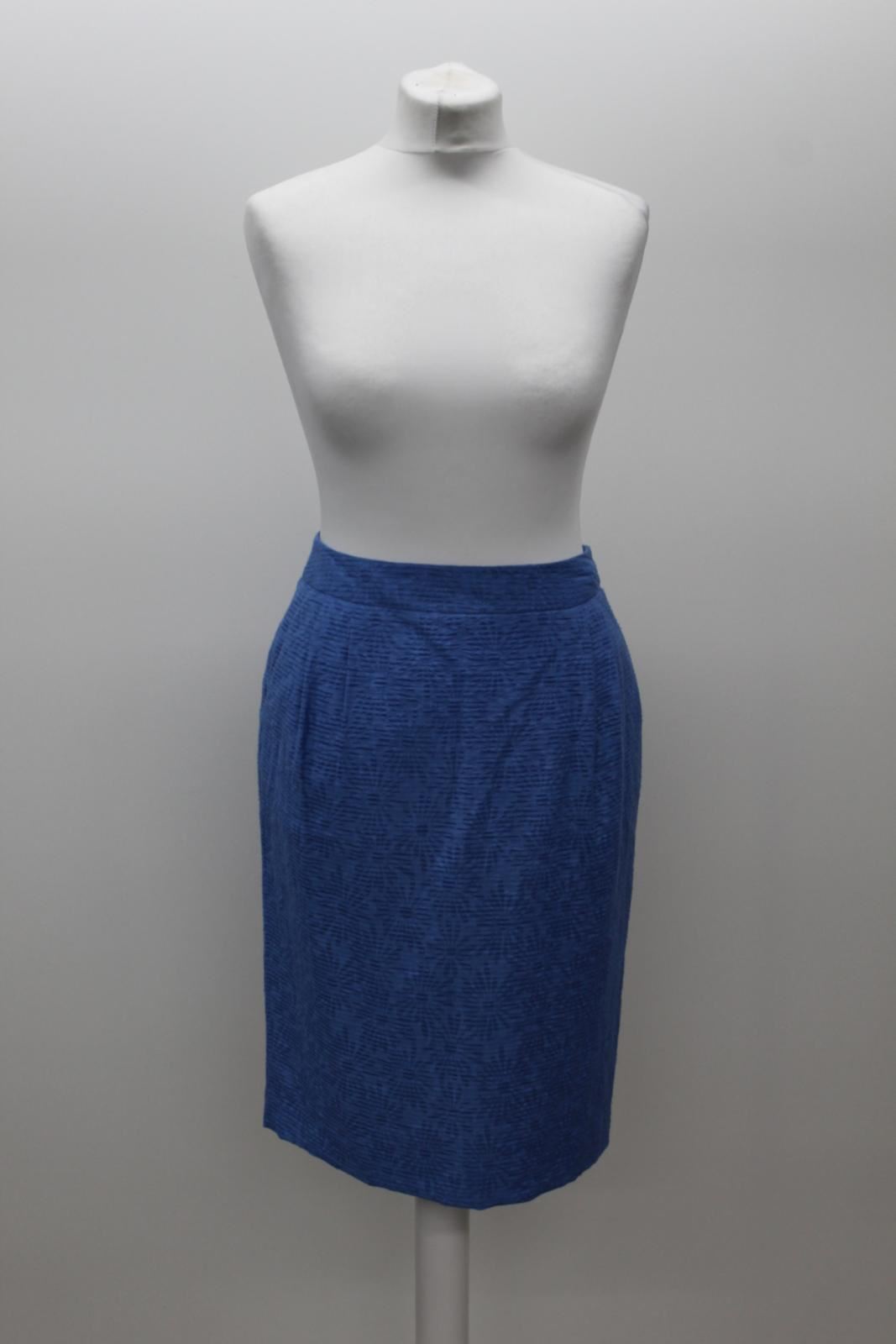 HOBBS Ladies Farrah Cornflower Blue Embossed Floral Print Skirt UK8 BNWT RRP89